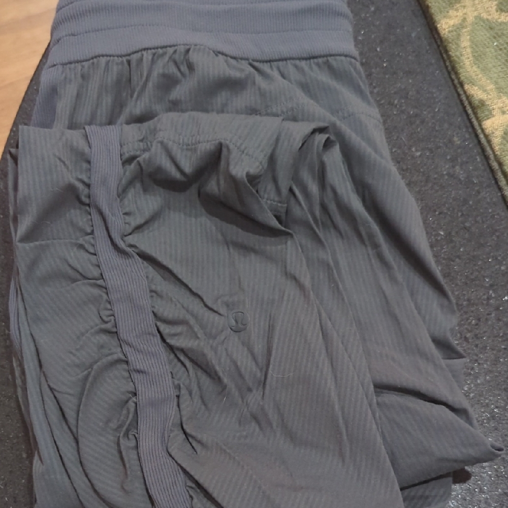 Beyond The Studio - High Rise Joggers - Picture 2 of 5